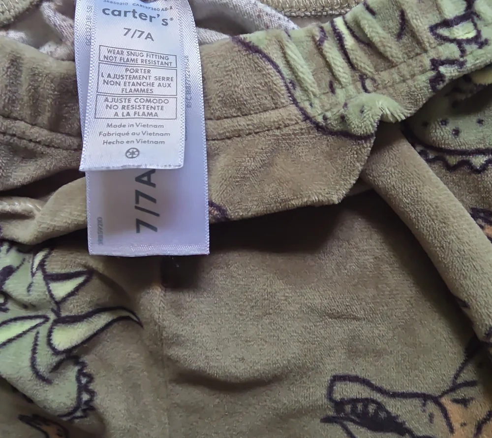 Boys Carter Pjs Size 7